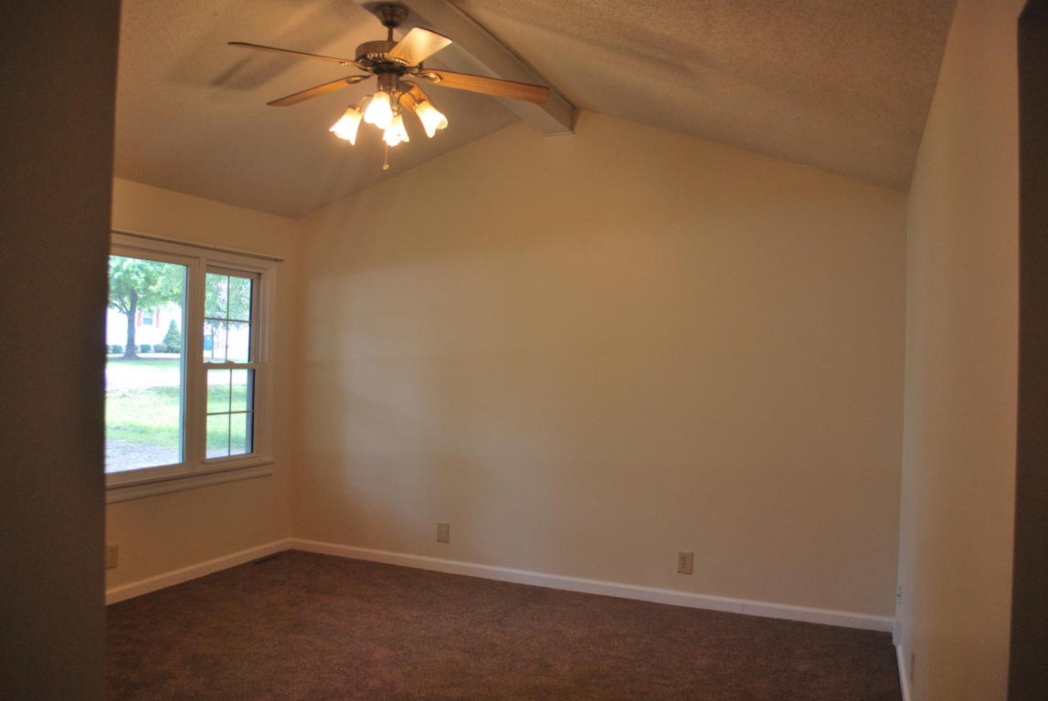 411 East Elm Street, Nixa, MO 65714