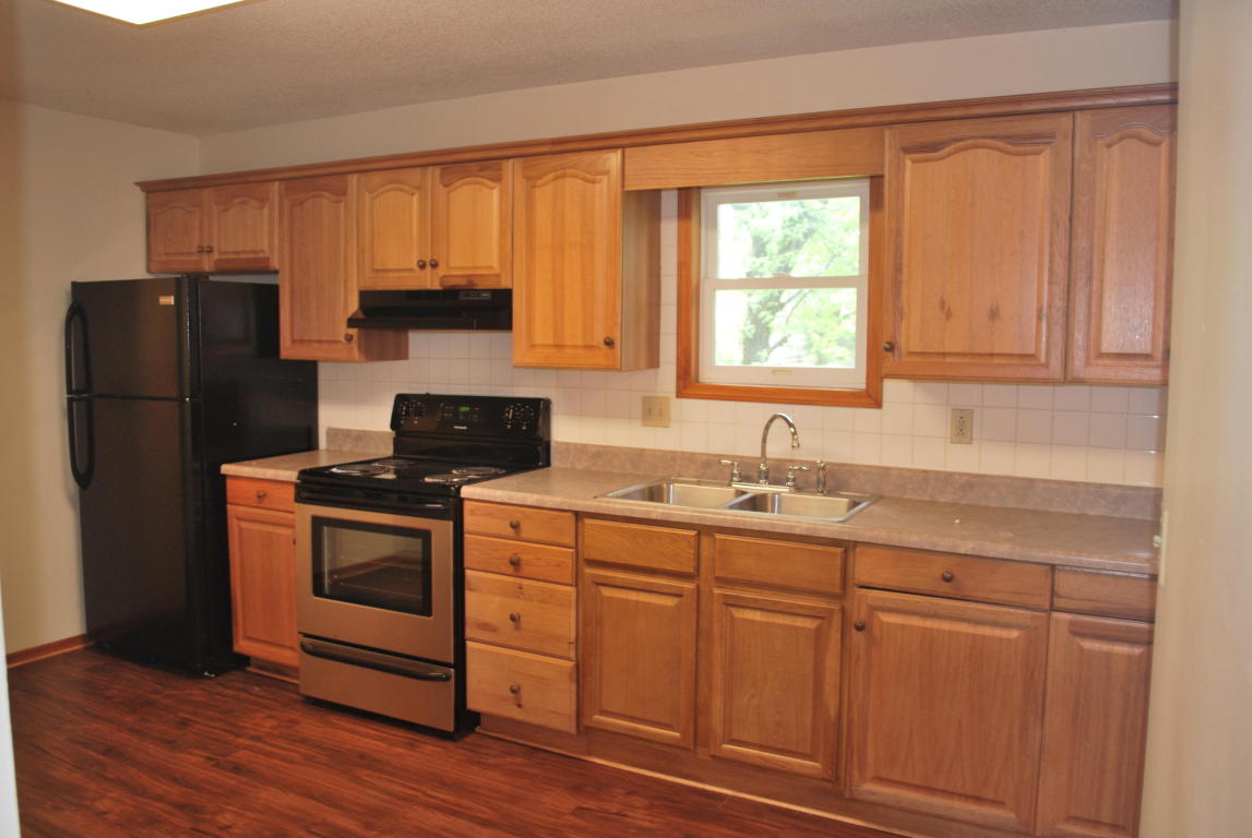411 East Elm Street, Nixa, MO 65714