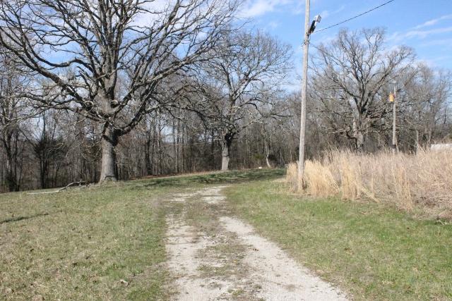 1223 Hwy Pp, Norwood, MO 65717