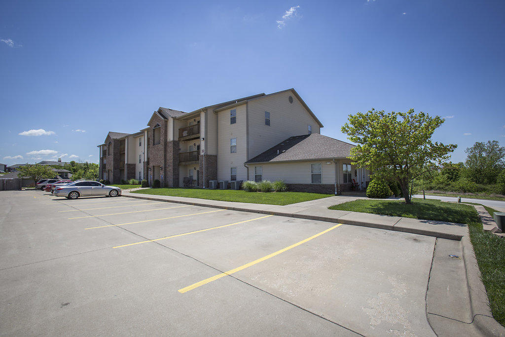 2145 West Bingham Street, Ozark, MO 65721