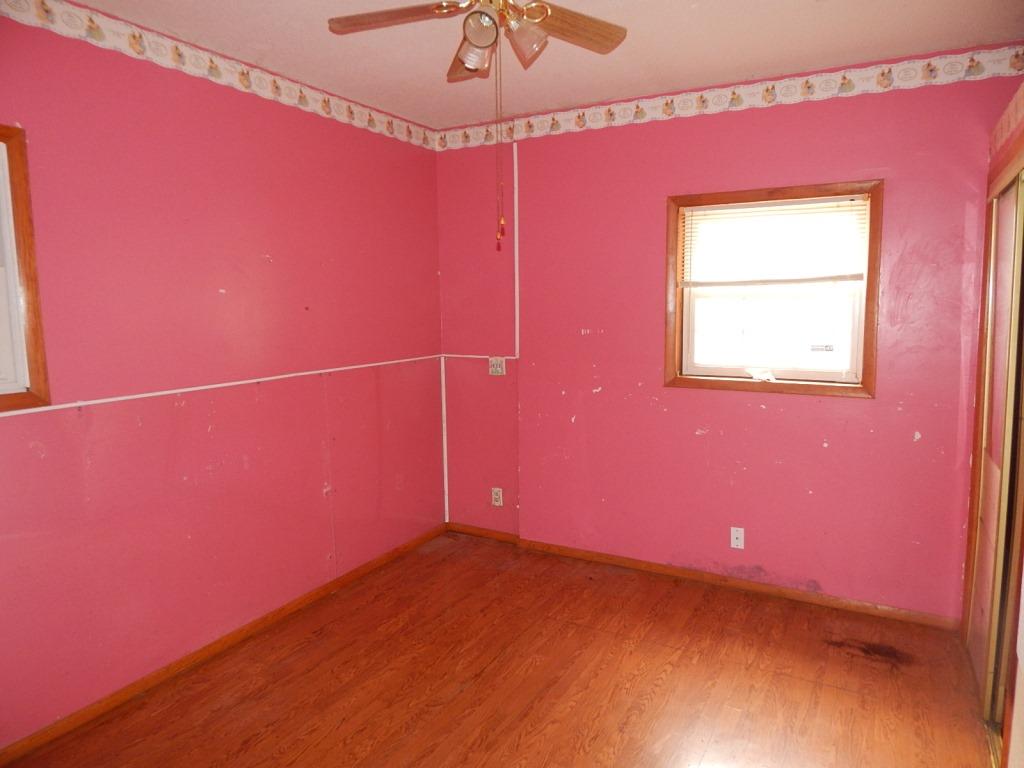 1203 East Mccracken Road, Ozark, MO 65721