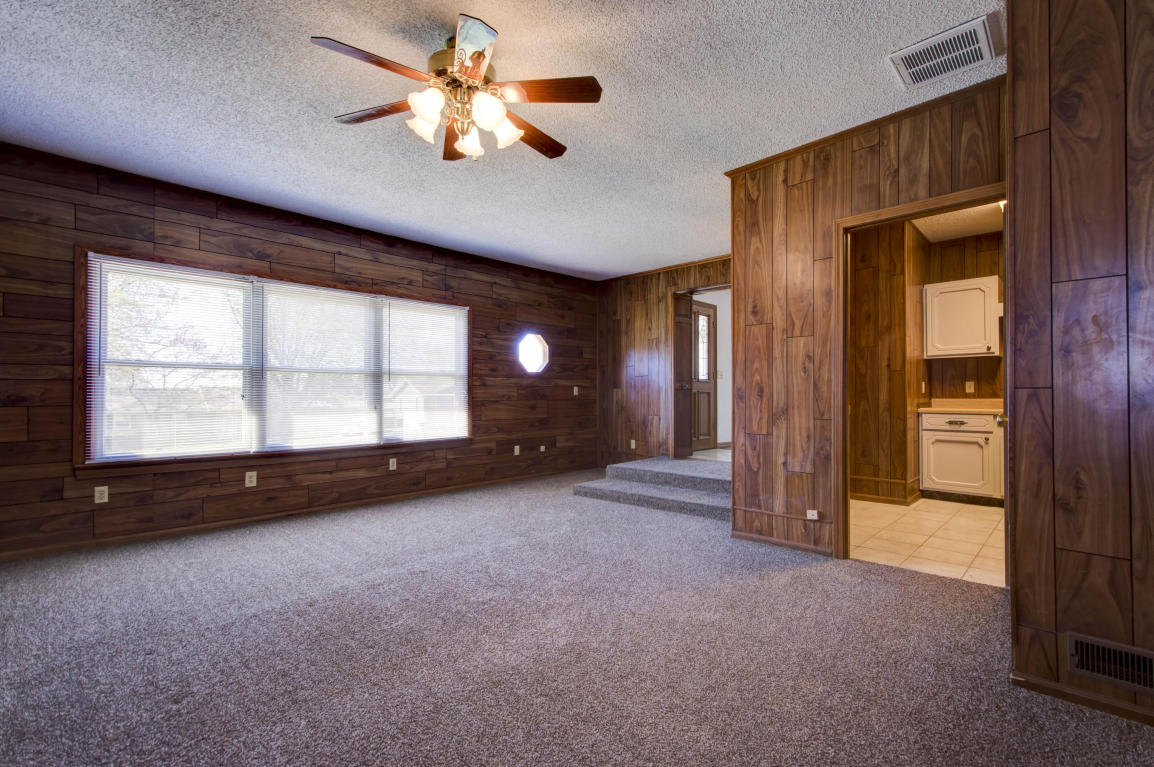 2335 East Ridgecrest Street, Ozark, MO 65721