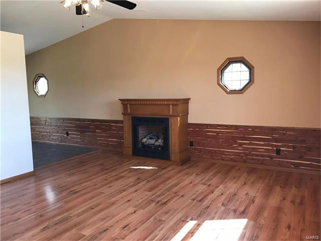 16632 Nickel, Phillipsburg, MO 65722