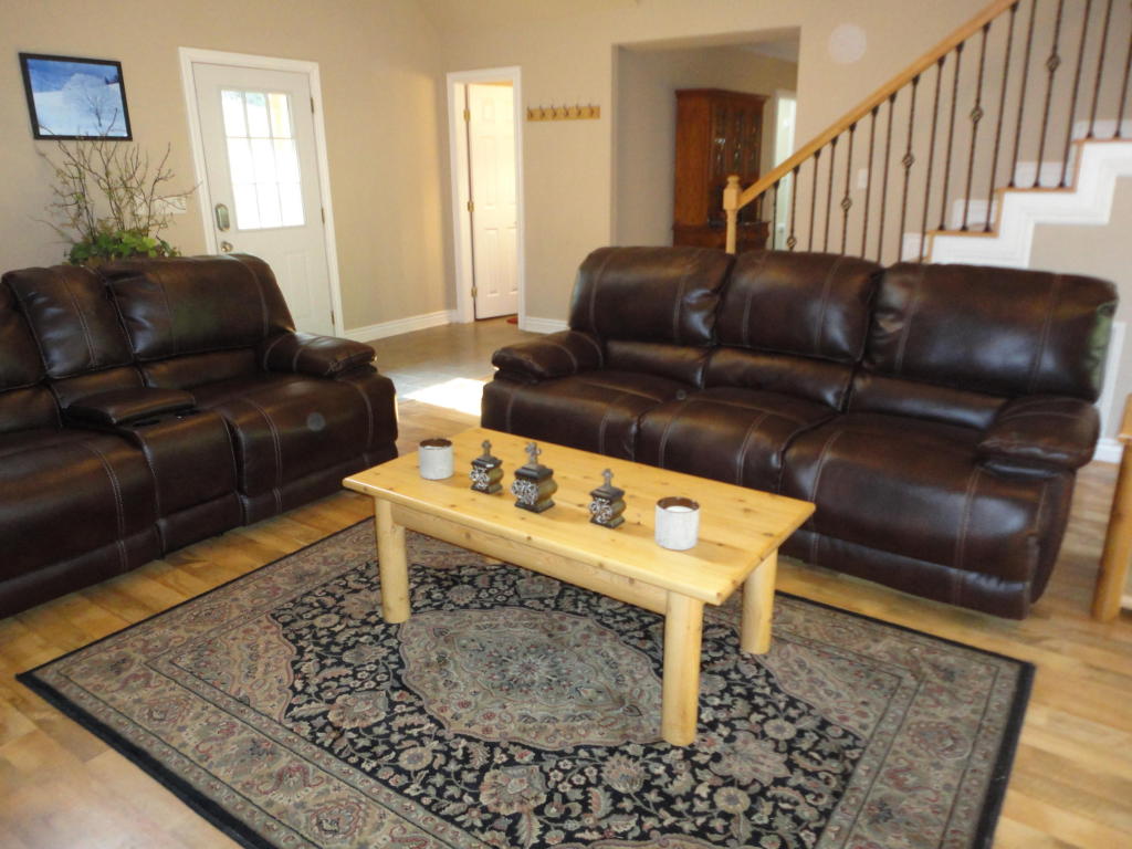 721 Shore Road, Powersite, MO 65731