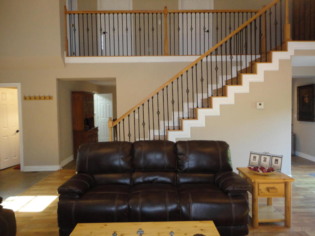 721 Shore Road, Powersite, MO 65731