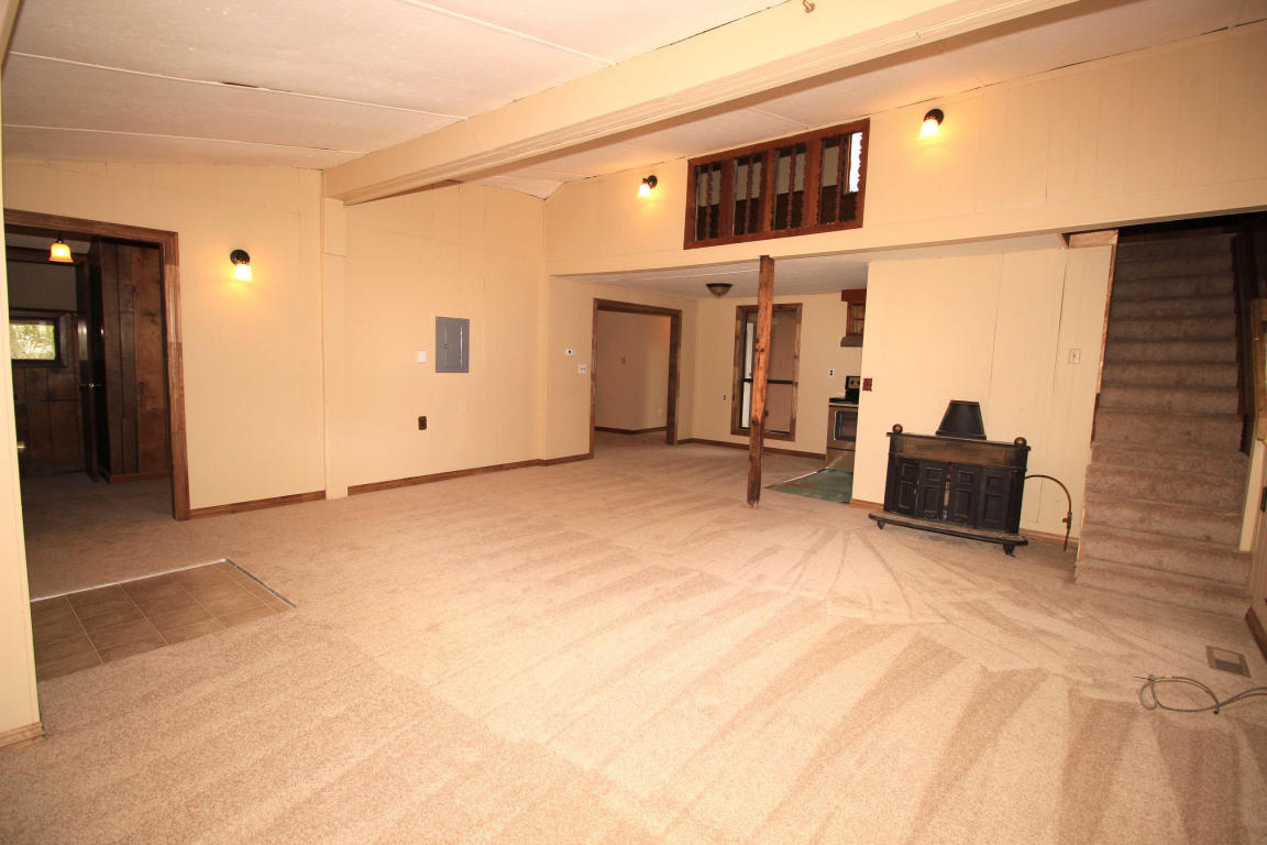 297 3rd Street, Branson West, MO 65737