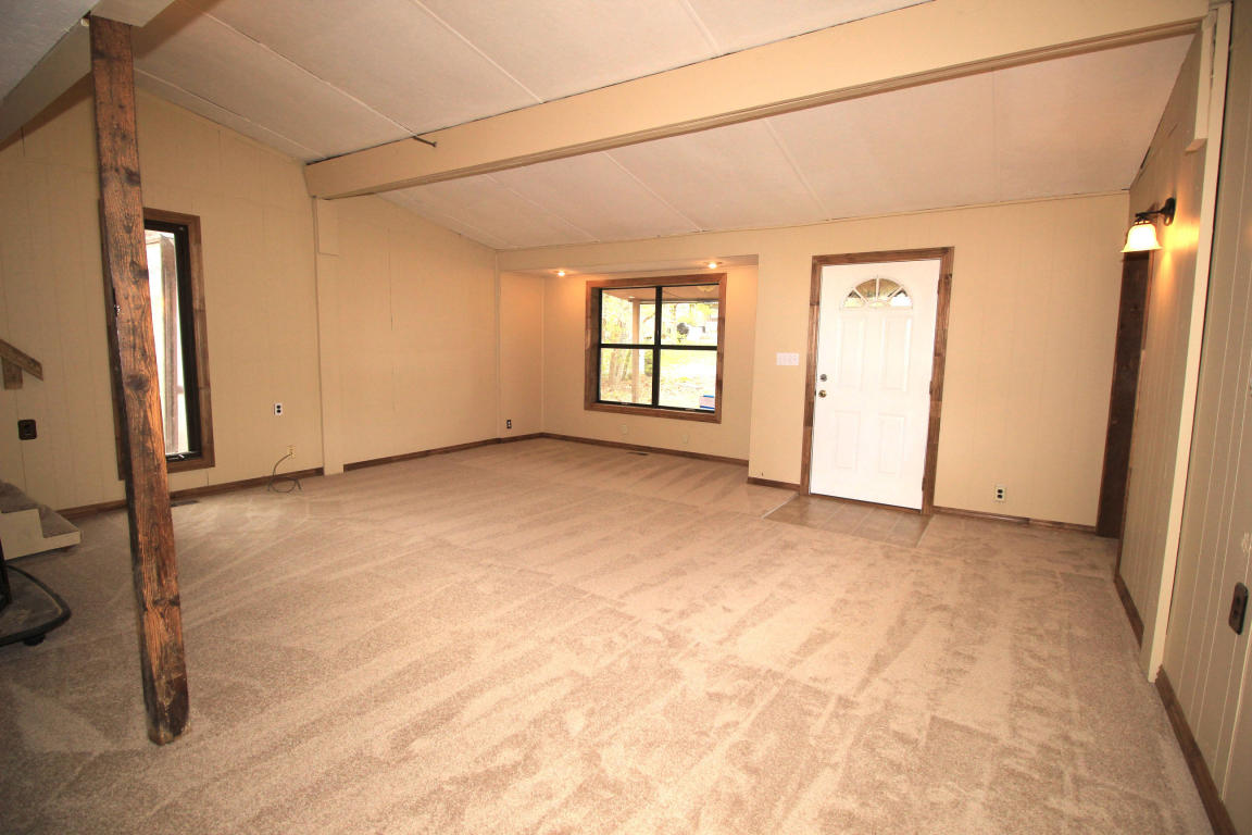 297 3rd Street, Branson West, MO 65737