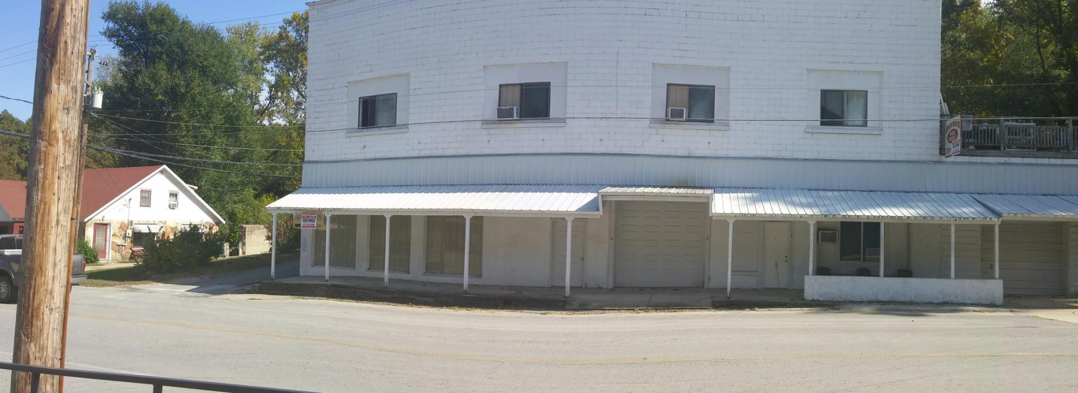 22140 East Main Street, Reeds Spring, MO 65737