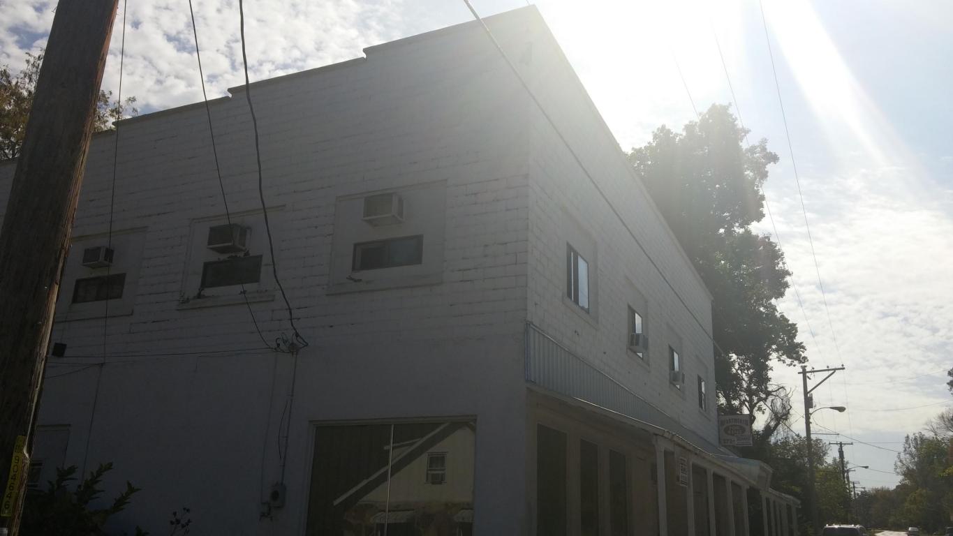 22140 East Main Street, Reeds Spring, MO 65737