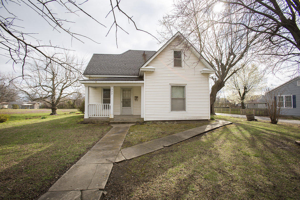 522 South Main Avenue, Republic, MO 65738