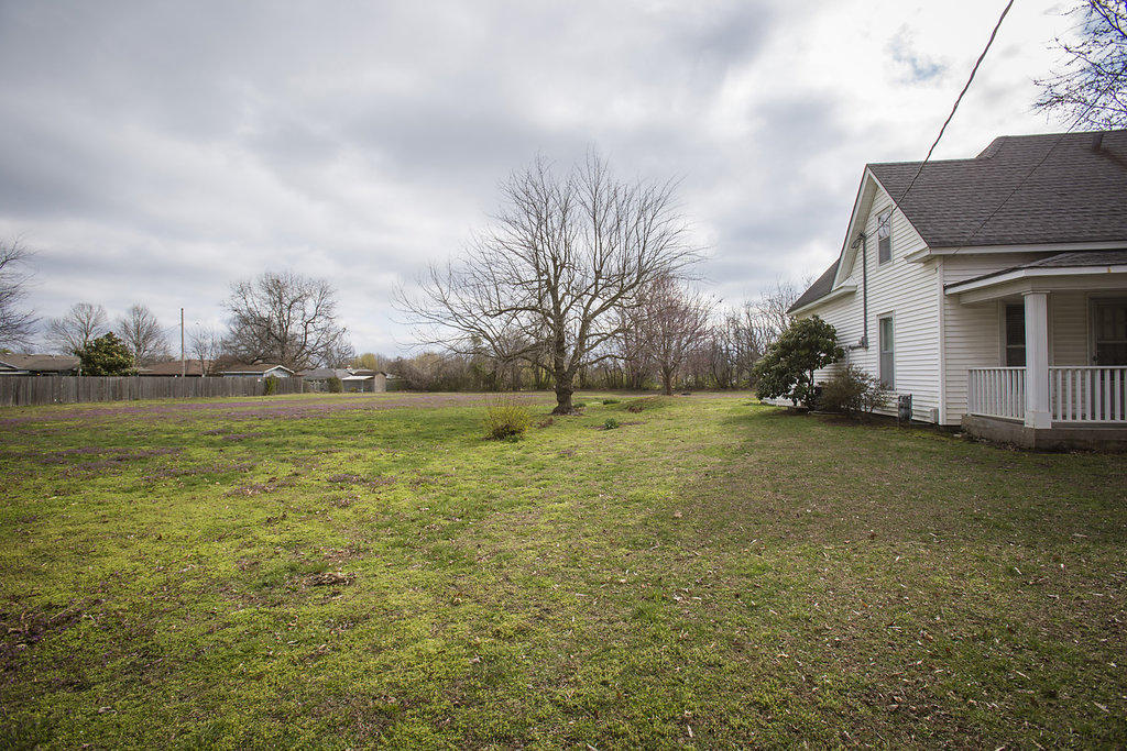 522 South Main Avenue, Republic, MO 65738