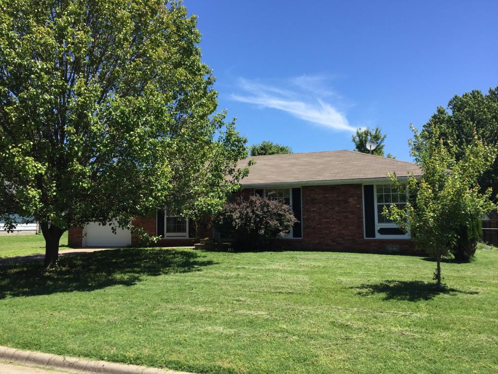 138 North Wynwood Avenue, Republic, MO 65738