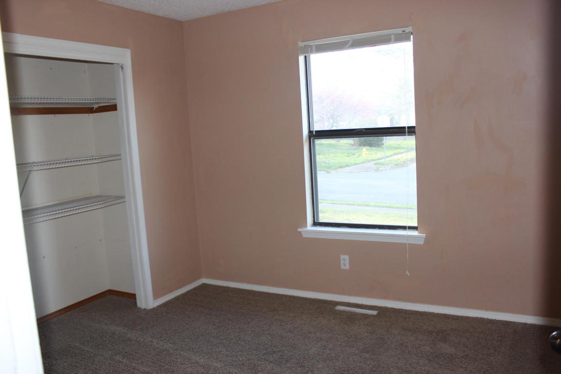 2090 Rosewood, Republic, MO 65738