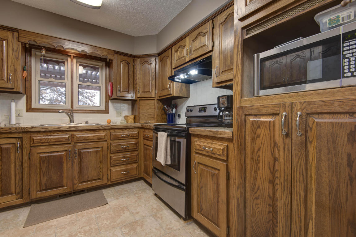 190 South Peach Tree Lane, Republic, MO 65738