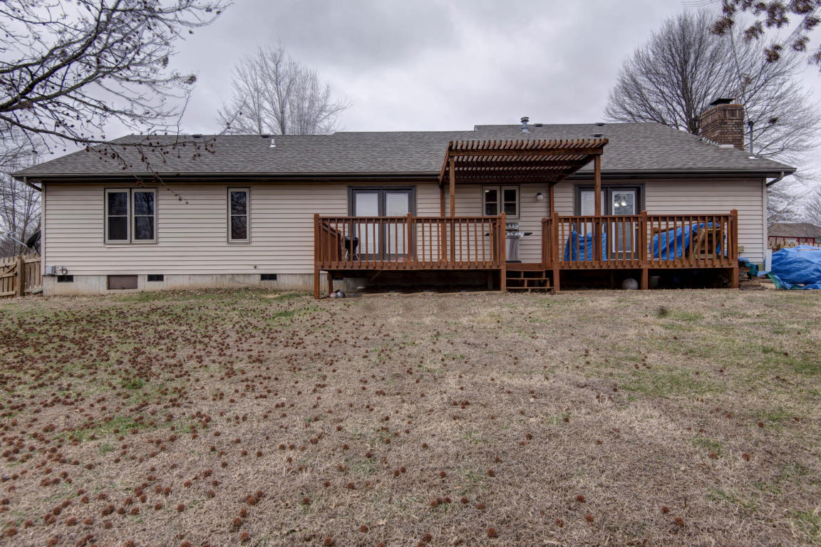 190 South Peach Tree Lane, Republic, MO 65738