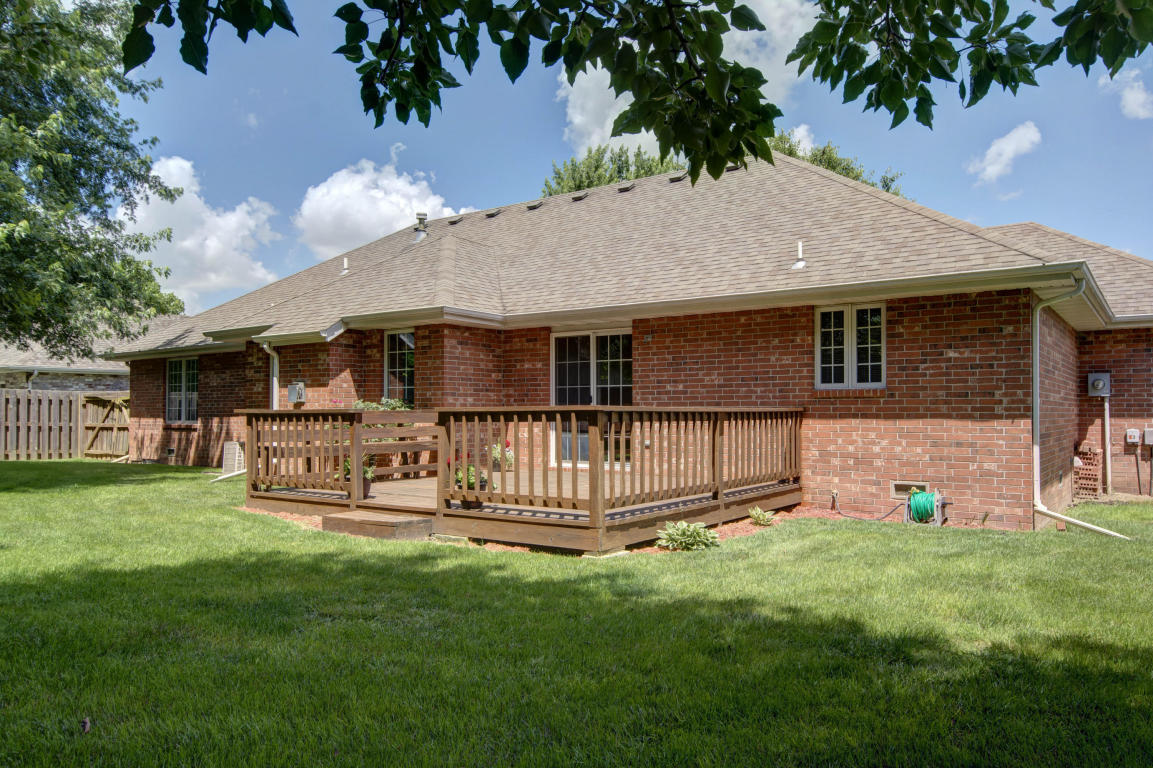 627 S Fountain Avenue, Republic, United States 65738