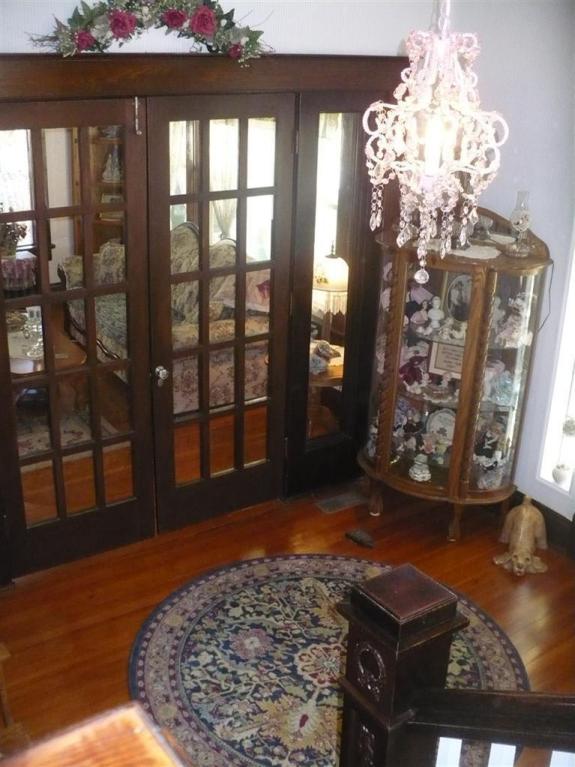 151 East Elm Street, Republic, United States 65738