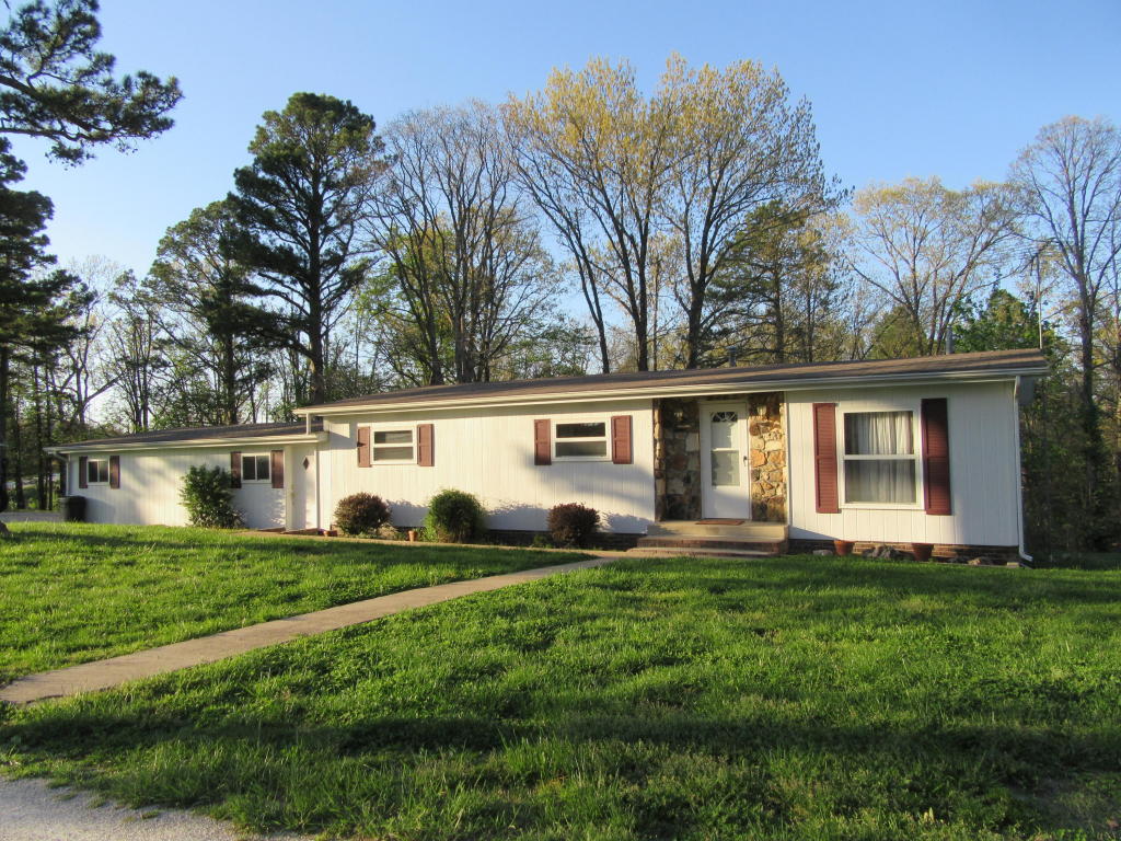 141 Peace Lane, Ridgedale, MO 65739