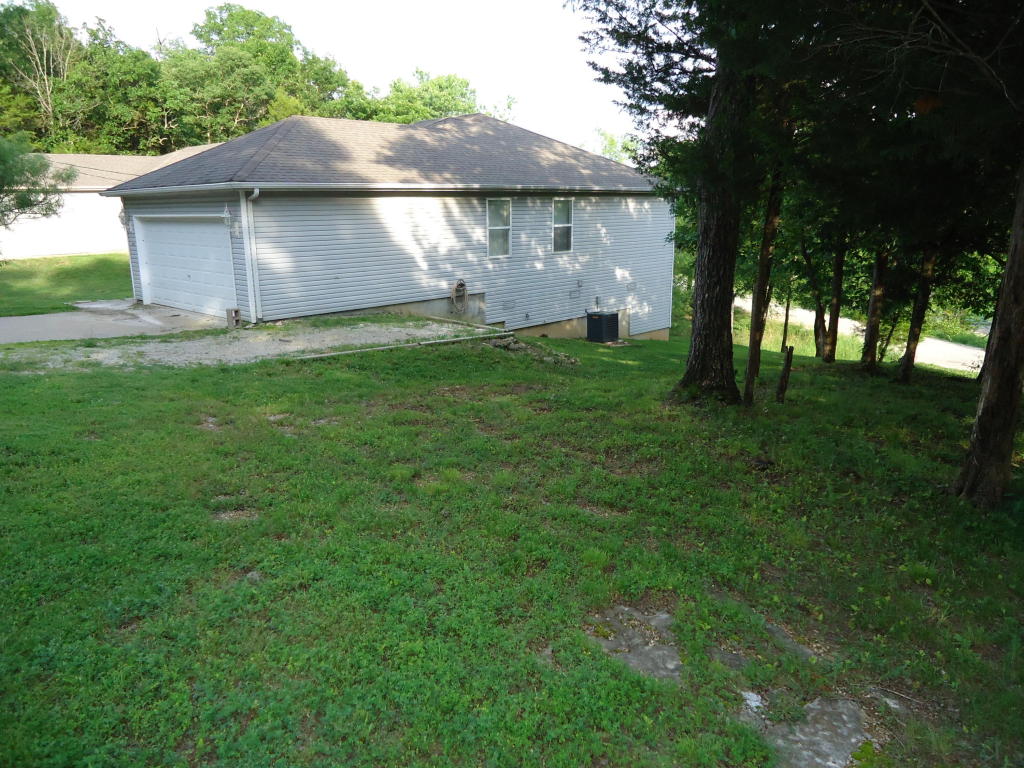 1002 Deer Trail Lane, Merriam Woods, MO 65740