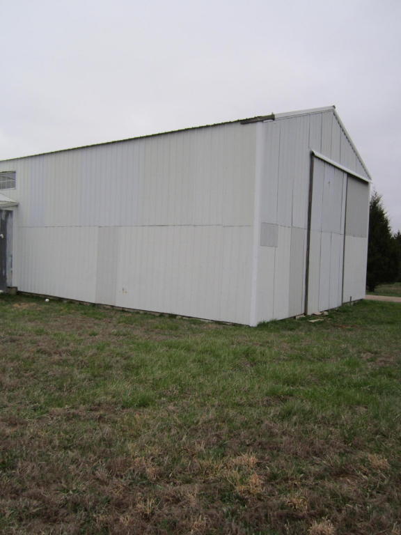 140 Meadow Ridge Lane, Seymour, MO 65746