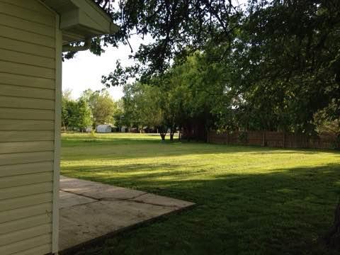317 S Peightel St, Seymour, MO 65746