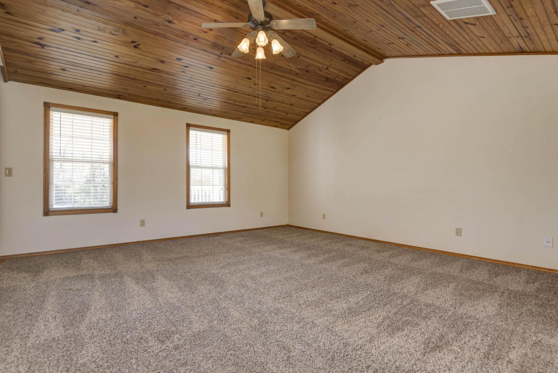 407 Brooke Avenue, Sparta, MO 65753