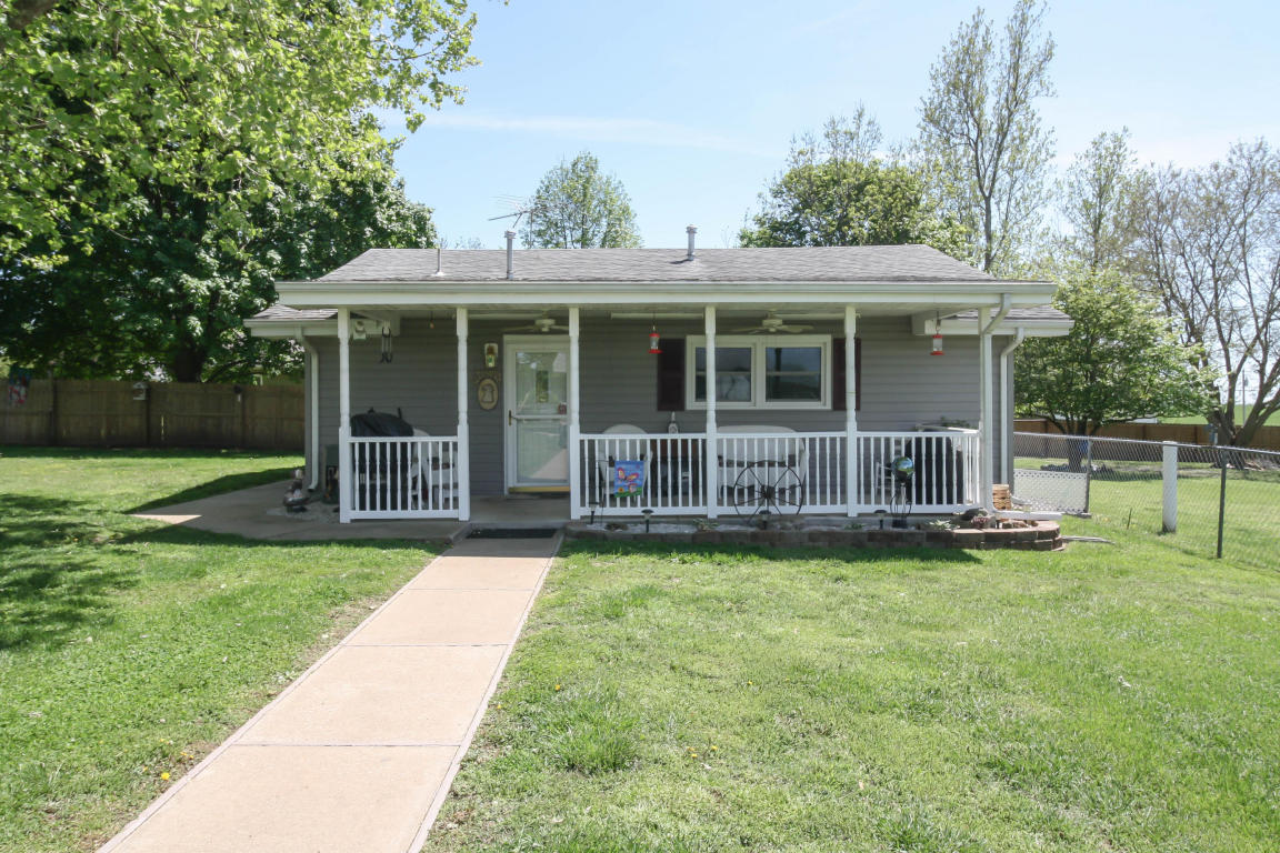 321 West Main Street, Walnut Grove, MO 65770