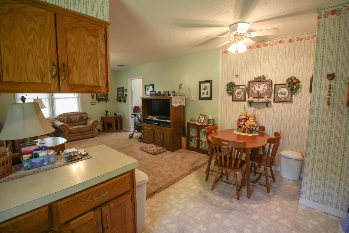 321 West Main Street, Walnut Grove, MO 65770