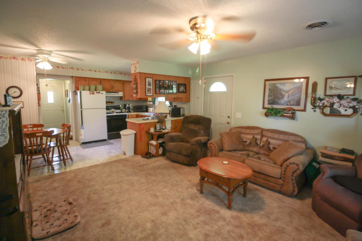 321 West Main Street, Walnut Grove, MO 65770