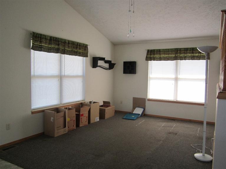 14438 West Farm Road 34, Walnut Grove, MO 65770