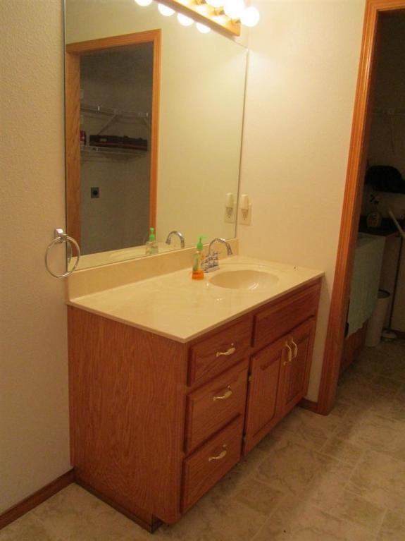 14438 West Farm Road 34, Walnut Grove, MO 65770