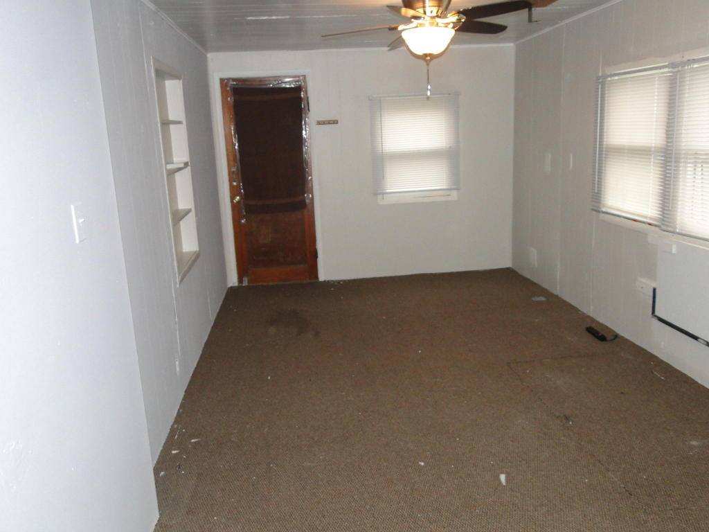 1960 Co Rd 6460, West Plains, MO 65775