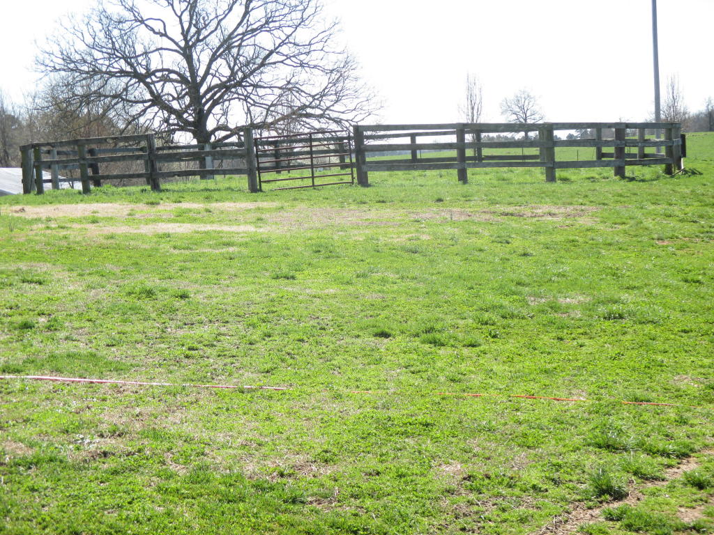 9811 County Road 8730, West Plains, MO 65775