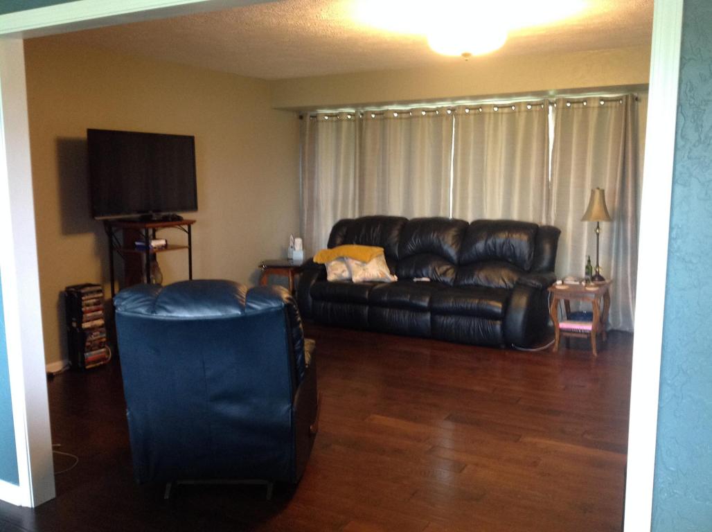8279 County Road 8820, West Plains, MO 65775