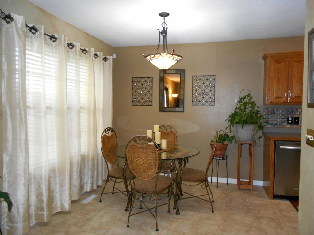 103 Arrowhead Road, Willard, MO 65781