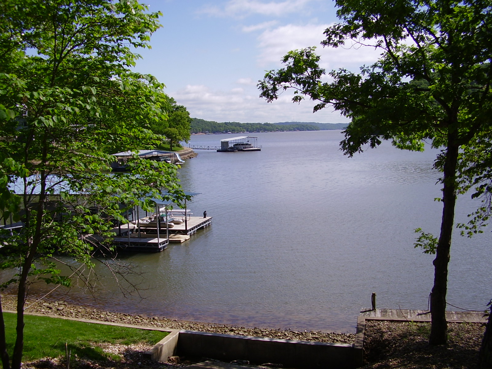 1942 Alcorn Hollow, Roach, MO 65787