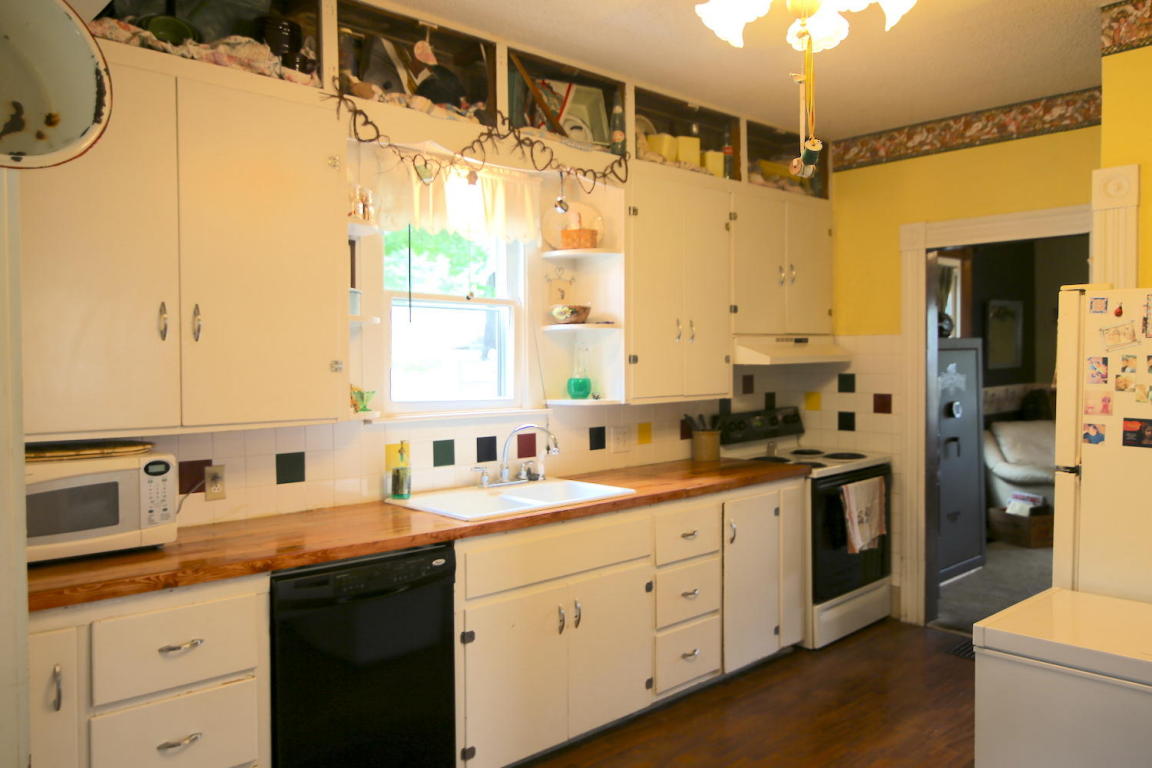 415 Chestnut Street, Thayer, MO 65791