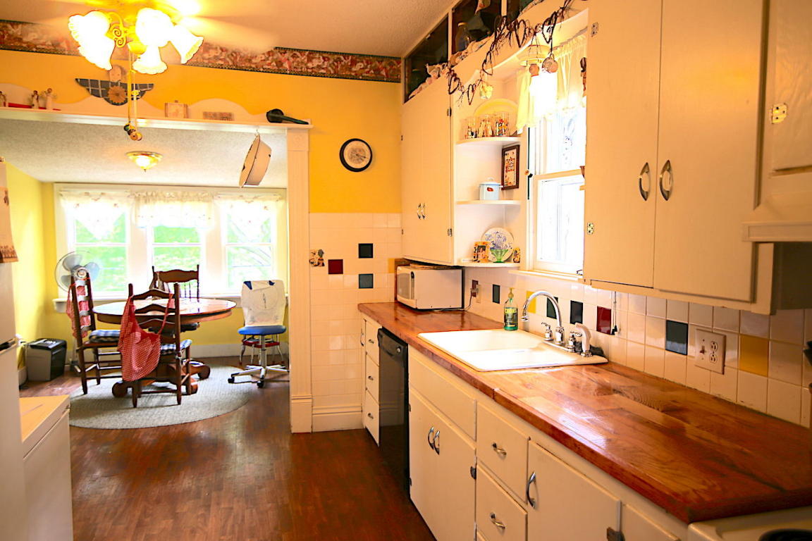415 Chestnut Street, Thayer, MO 65791