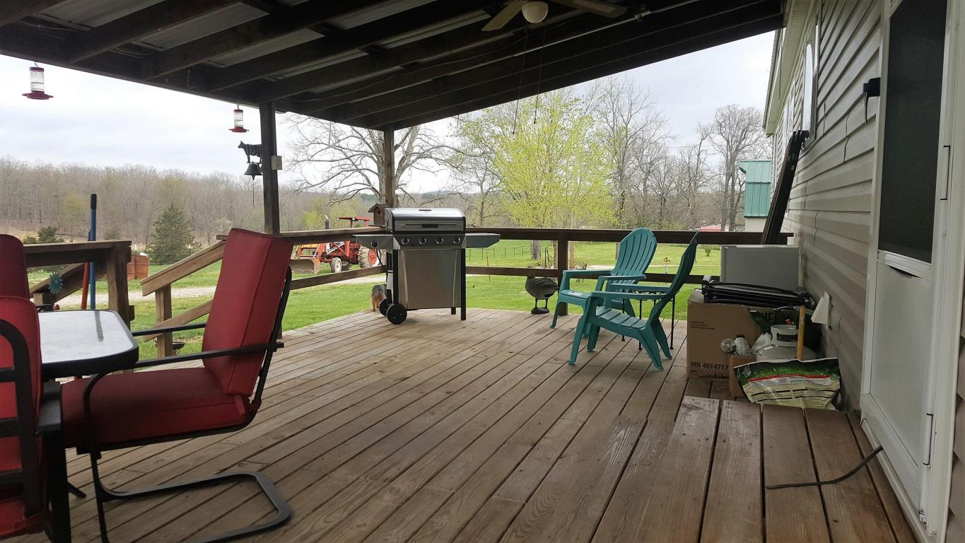 2601 Stae Route U, Willow Springs, MO 65793