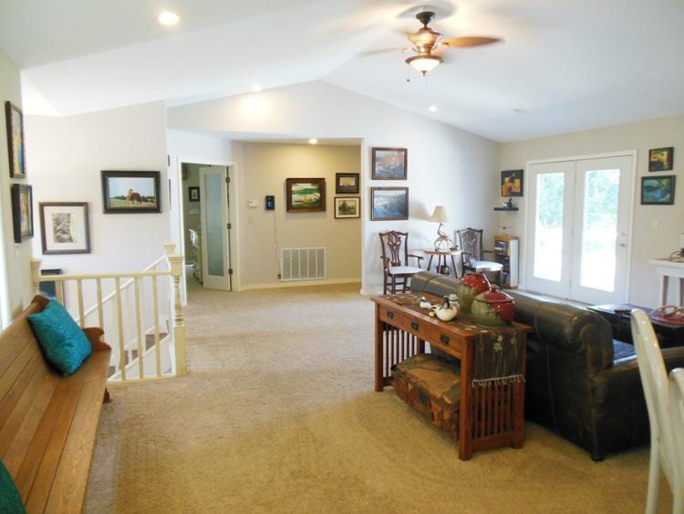 1015 Summit Street, Willow Springs, MO 65793