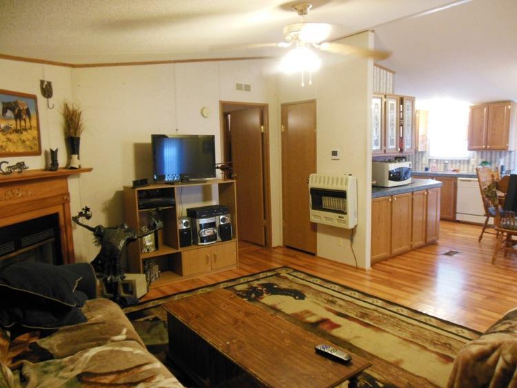 1368 County Road 1990, Willow Springs, MO 65793