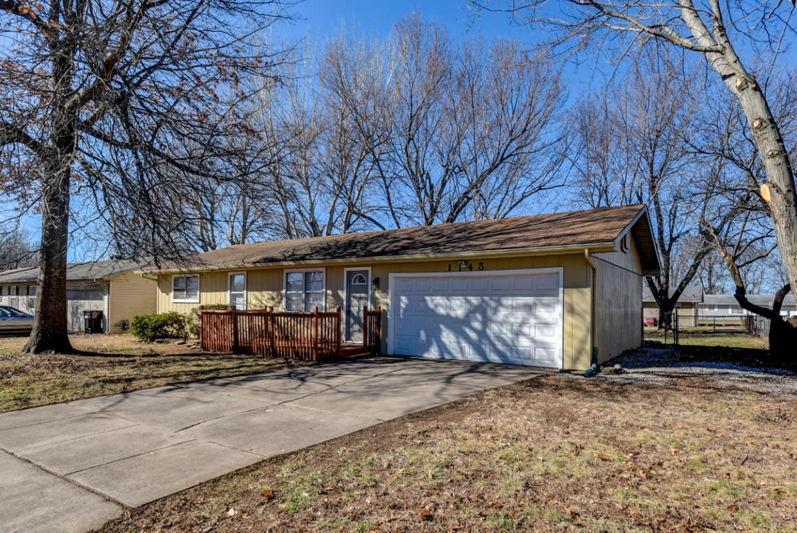 1145 North Drury Avenue, Springfield, MO 65802