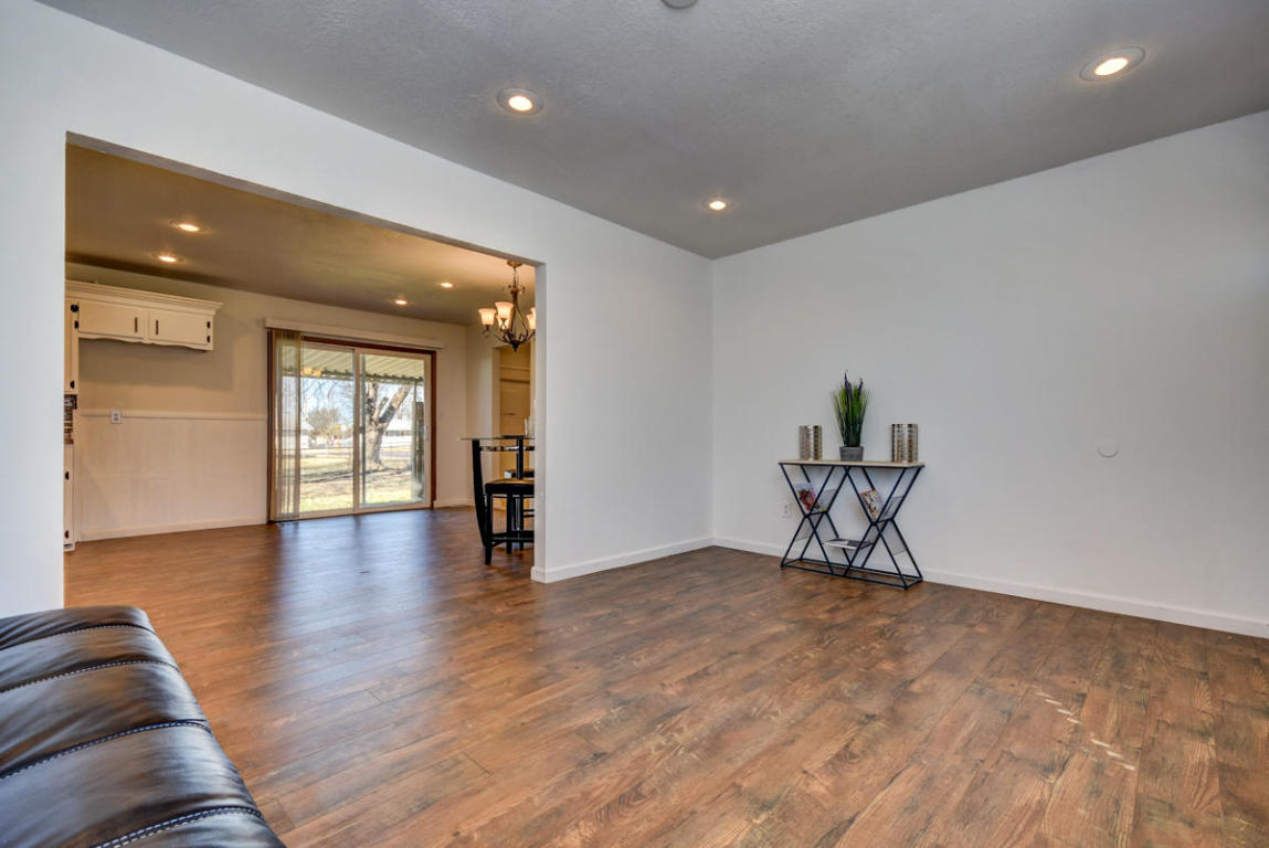 1145 North Drury Avenue, Springfield, MO 65802