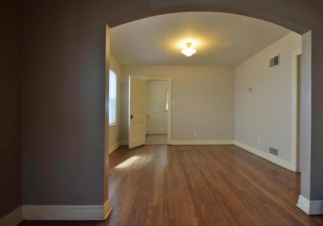 716 South Kentwood Avenue, Springfield, MO 65802