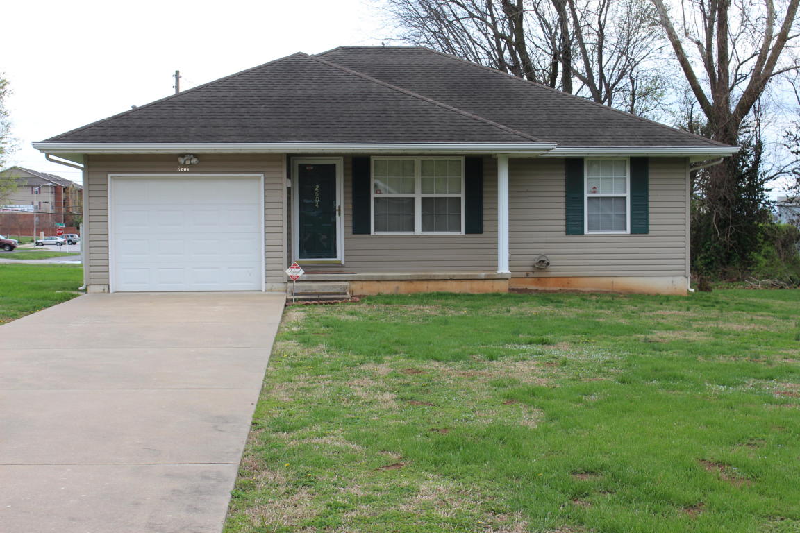 2604 West Lombard Street, Springfield, MO 65802
