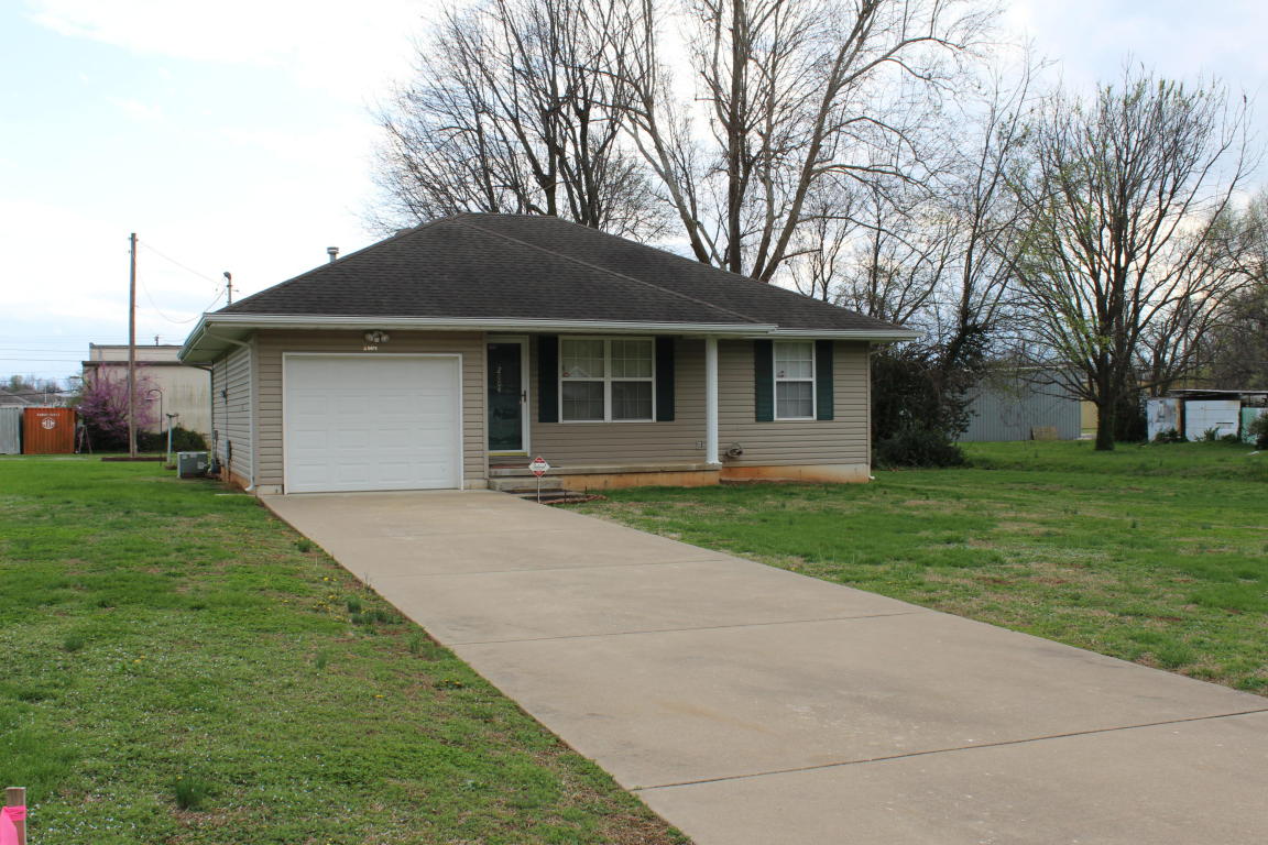 2604 West Lombard Street, Springfield, MO 65802