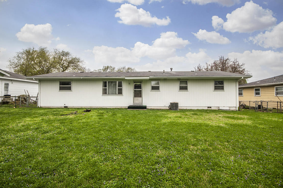 230 North Ken Avenue, Springfield, MO 65802