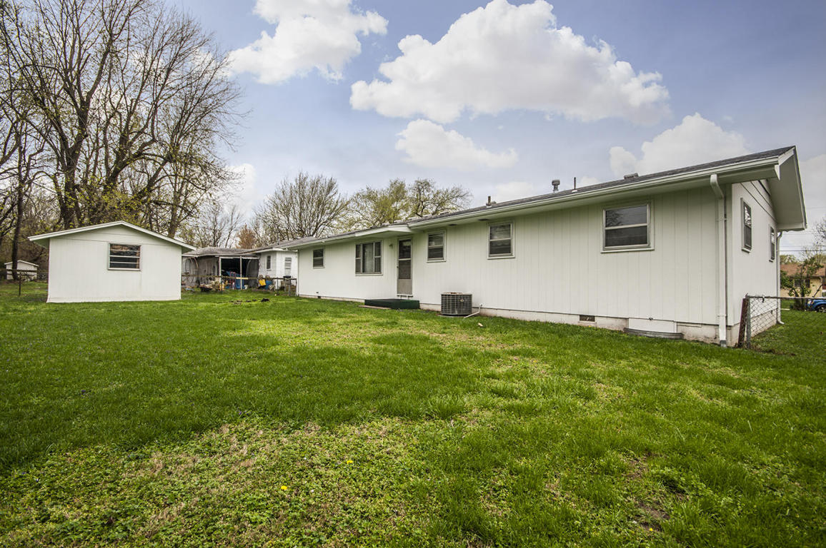 230 North Ken Avenue, Springfield, MO 65802