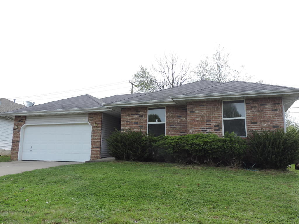 1144 North Colgate Avenue, Springfield, MO 65802
