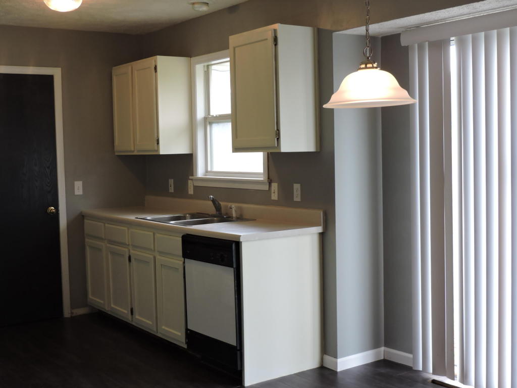 1144 North Colgate Avenue, Springfield, MO 65802